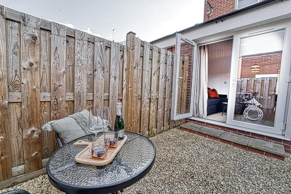 Guest Homes - Watledge House Apartment Tewkesbury Eksteriør bilde